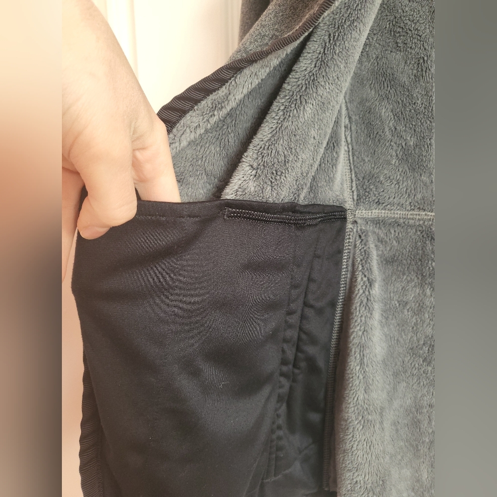 Ivivva Grey Sweater Jacket - Picture 4 of 10